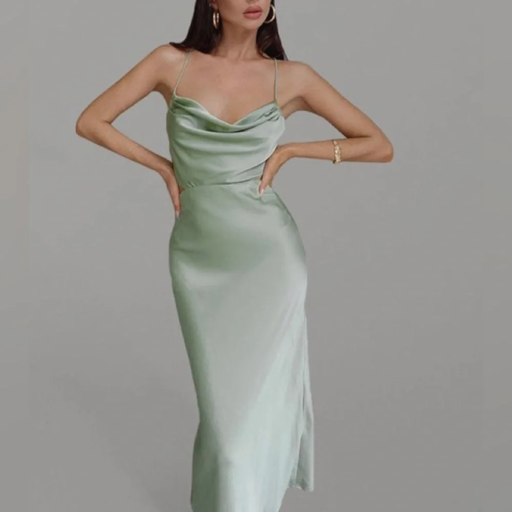 Dress - Picture 5 of 6